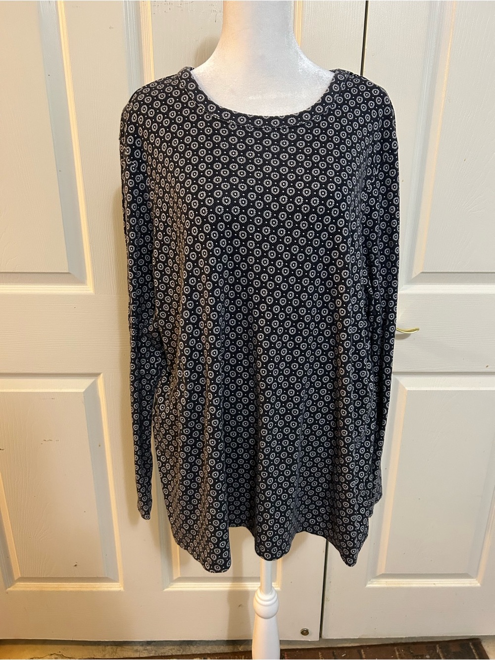Lands’ End blue & white long sleeve tee, 16W-18W
